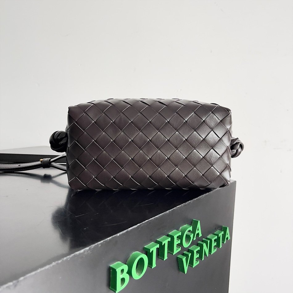BOTTEGA BENETA Small Loop Cross Body crossbody bag 796615