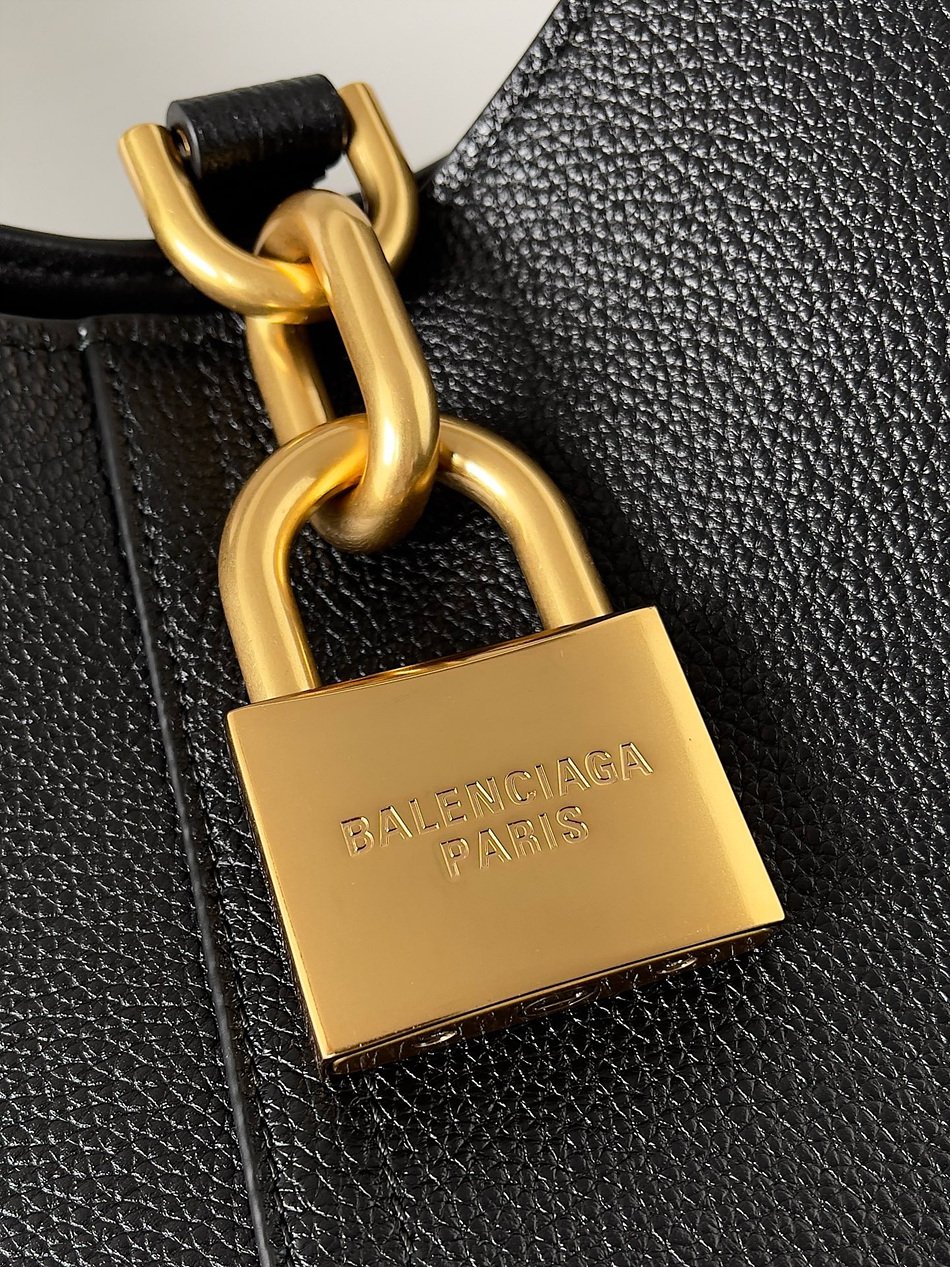 BALENCIAGA LOCKER Medium Vertical HOBO Handbag C1000