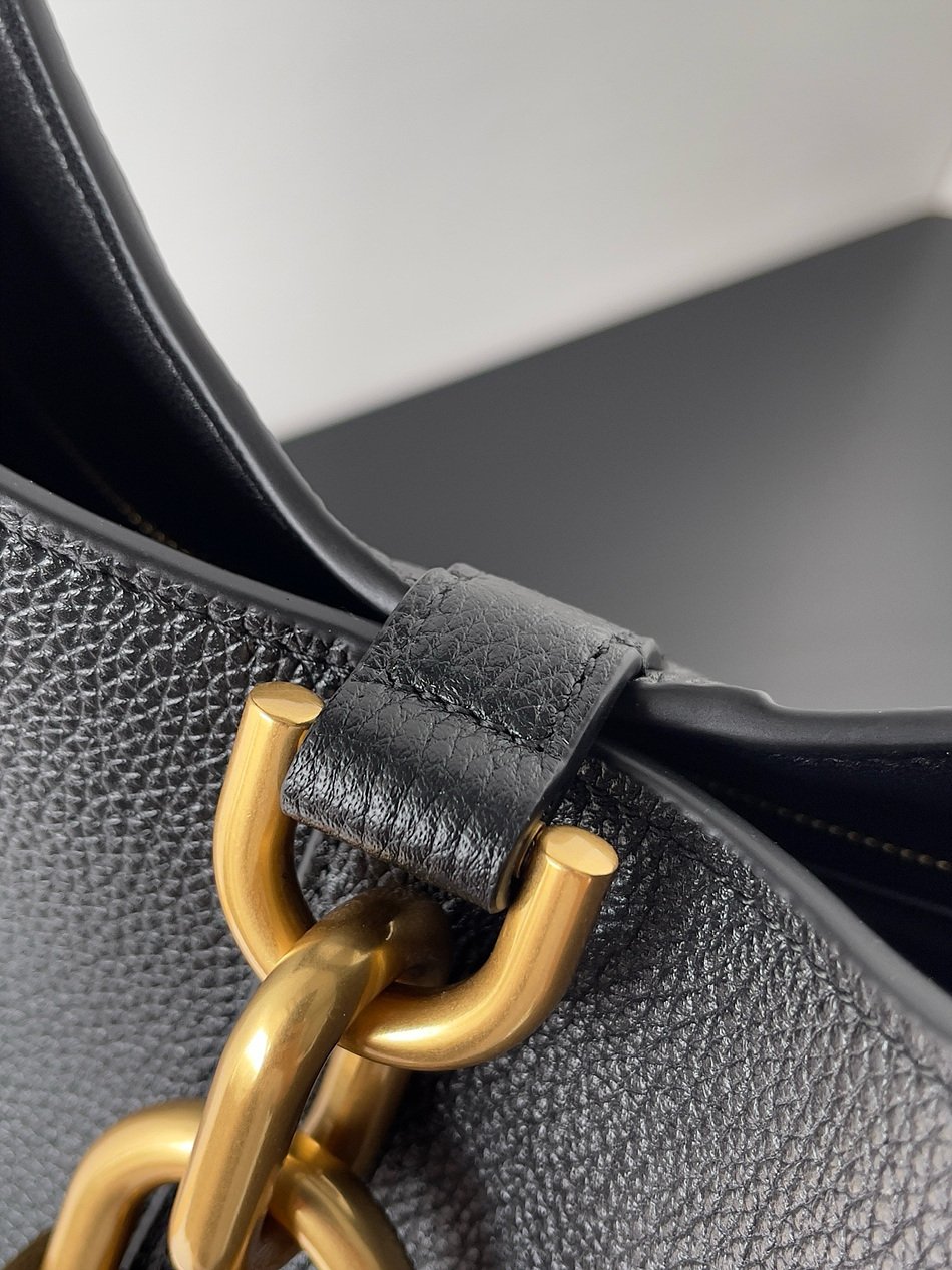 BALENCIAGA LOCKER Medium Vertical HOBO Handbag C1000