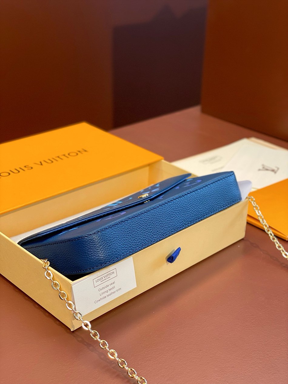 LOUIS VUITTON POCHETTE FÉLICIE Chain Pack M82349