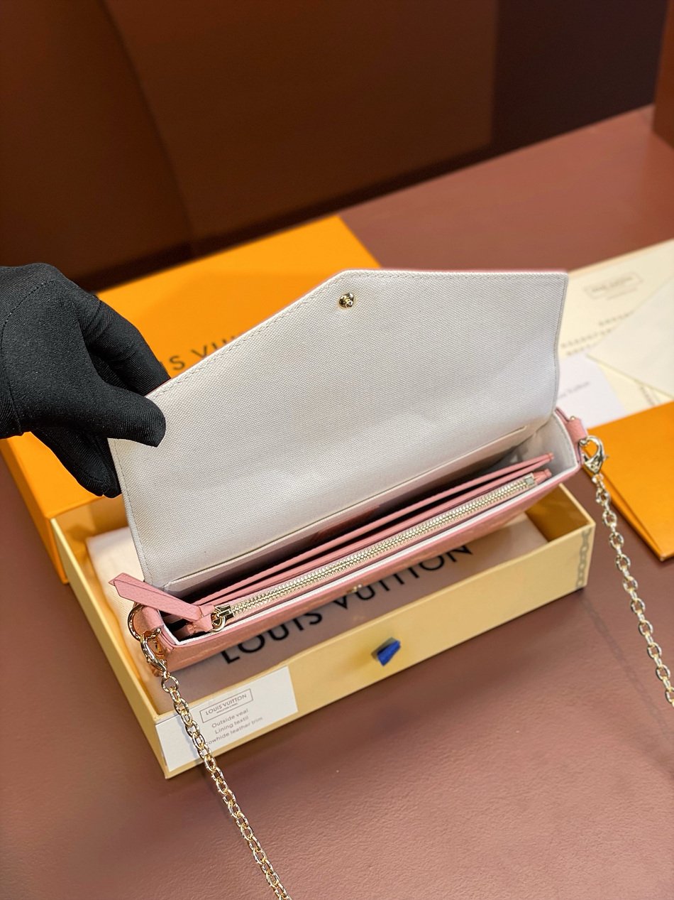 LOUIS VUITTON POCHETTE FÉLICIE Chain Pack M81759