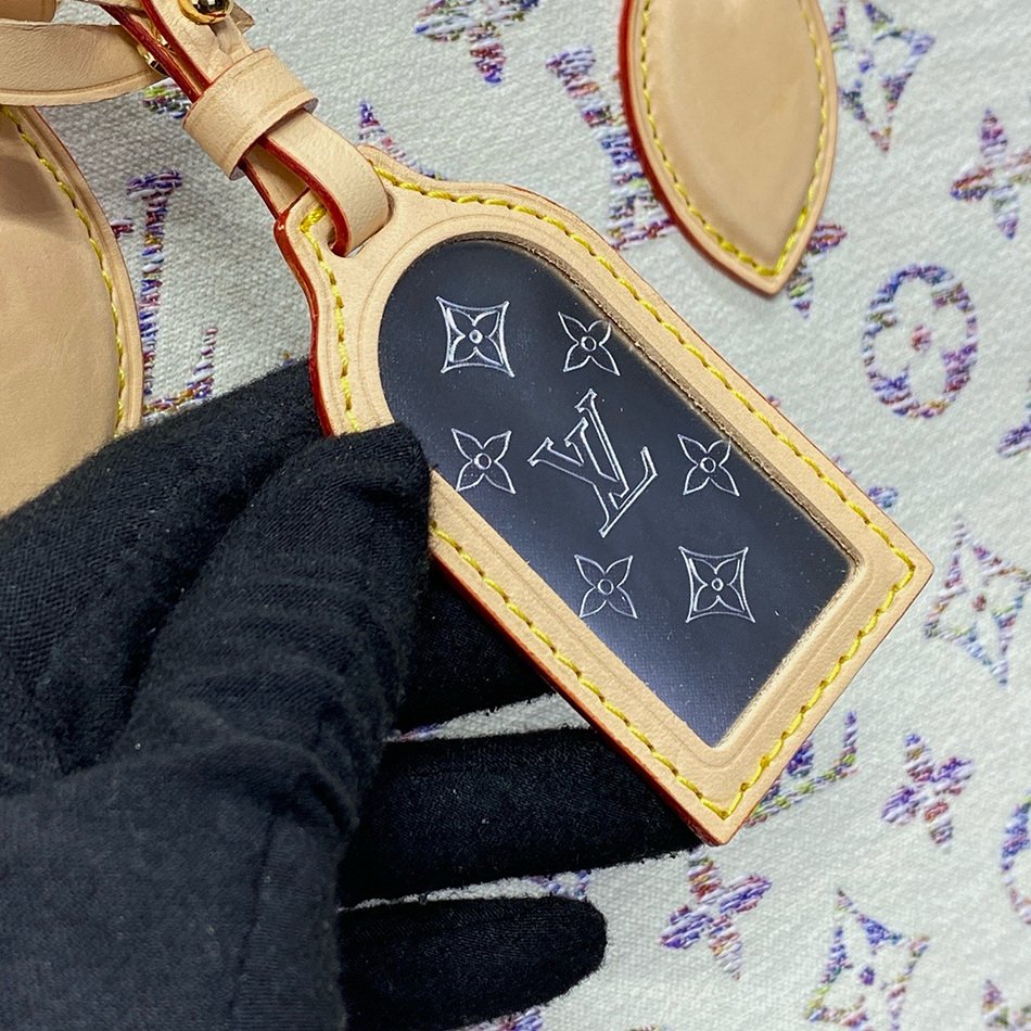 LOUIS VUITTON ONTHEGO Medium Handbag M24708