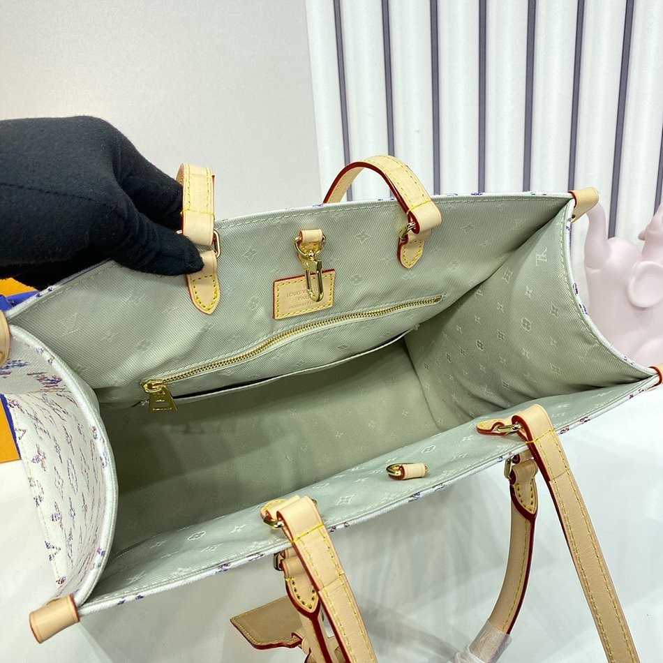 LOUIS VUITTON ONTHEGO Medium Handbag M24708