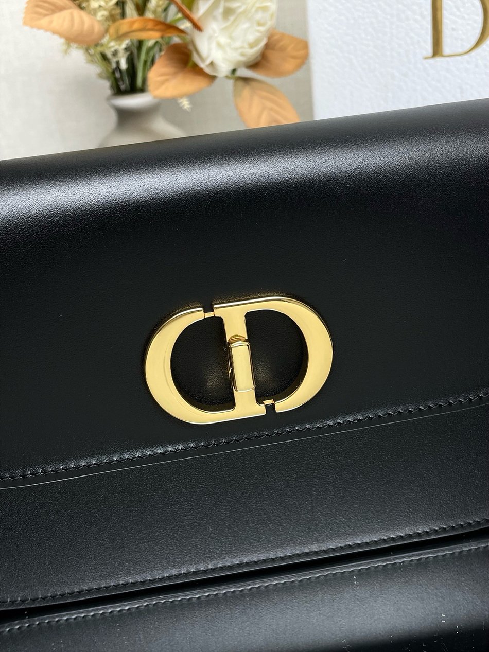 DIOR 30 Montaigne Avenue handbag M9260