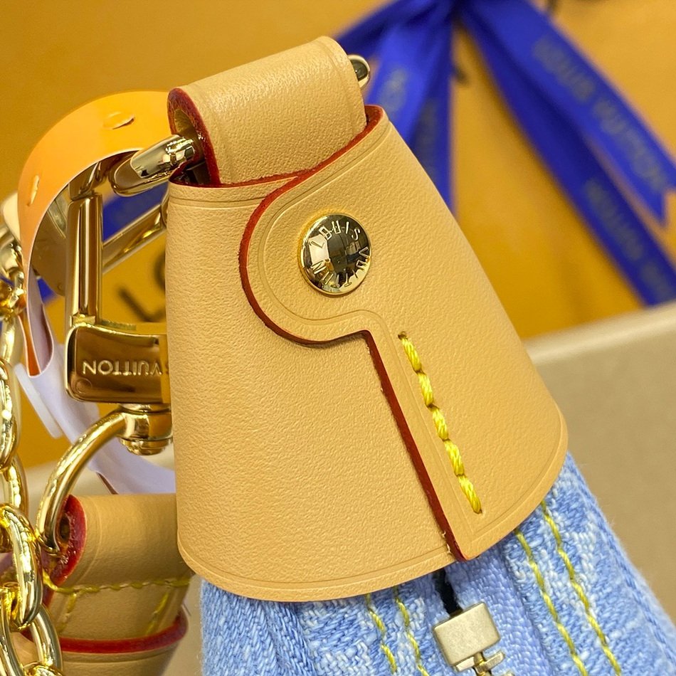 LOUIS VUITTON LOOP handbag M24846