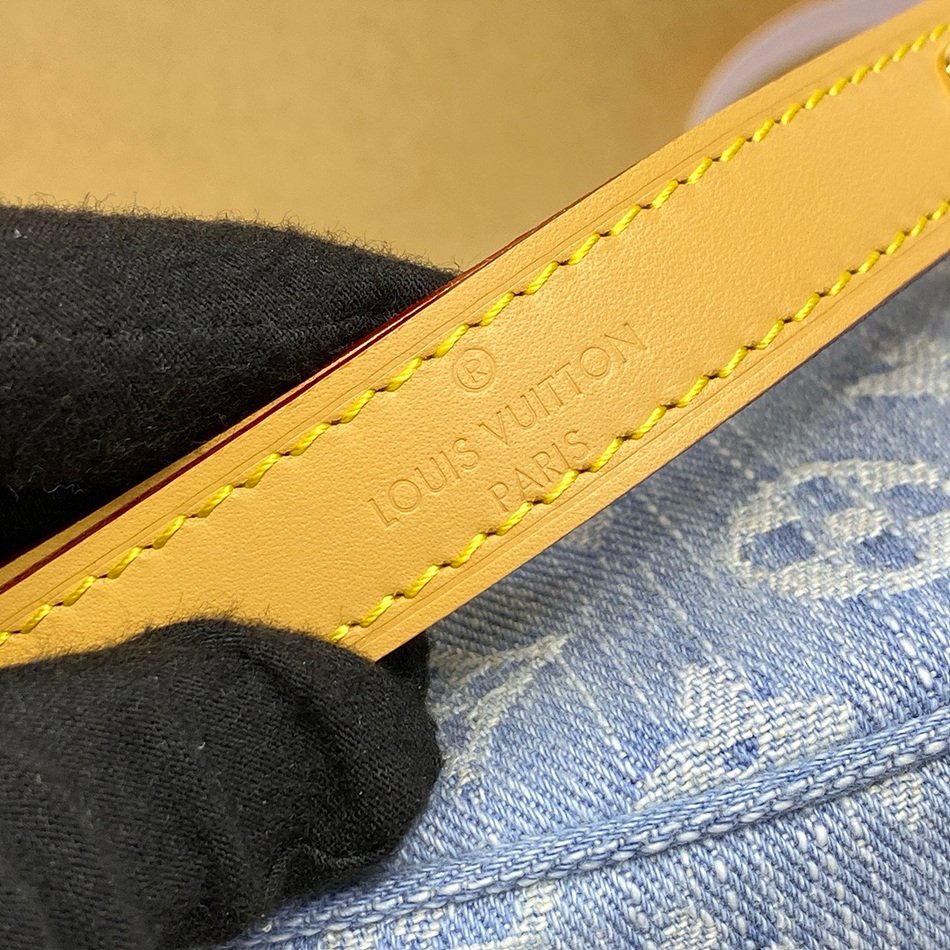 LOUIS VUITTON LOOP handbag M24846