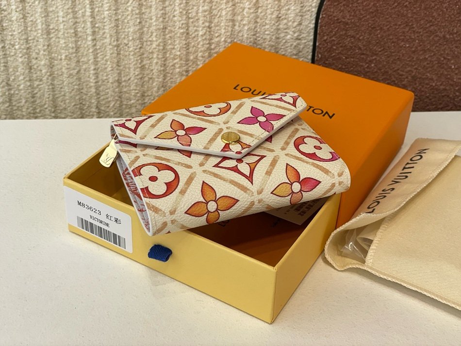 LOUIS VUITTON VICTORINE wallet M83623