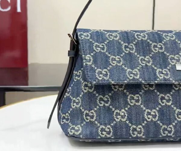 【新款】Gucci Madison系列中号肩背包，蓝色牛仔/出货了，🐎型号：874744。小视频