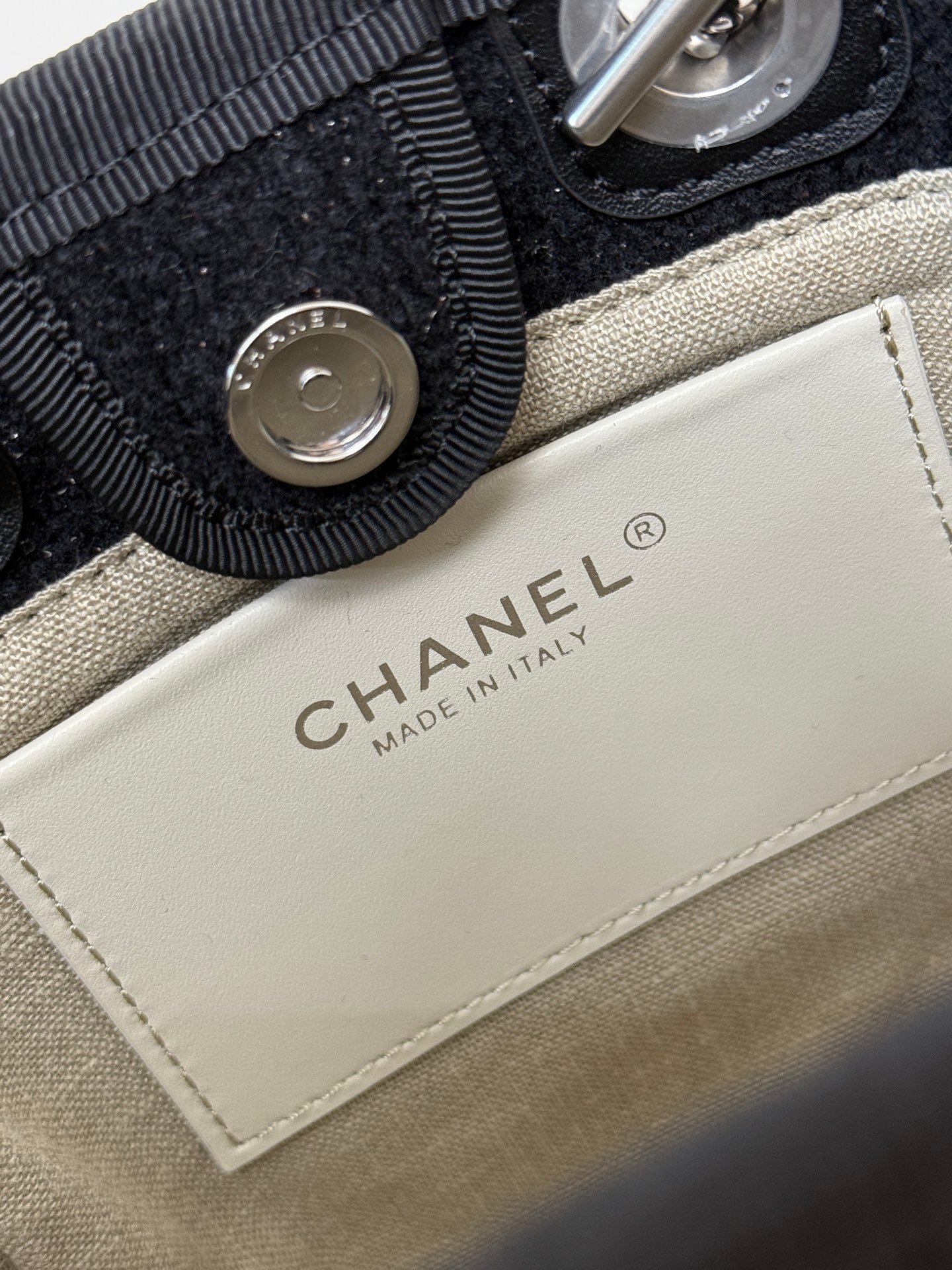 Chanel 26A高级手工坊沙滩mini黑银色🔥