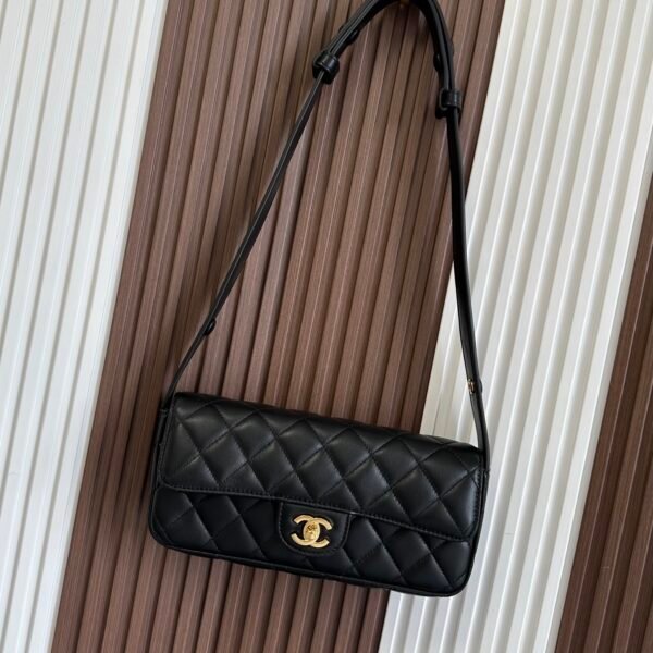 商品 AeMOnAjQ