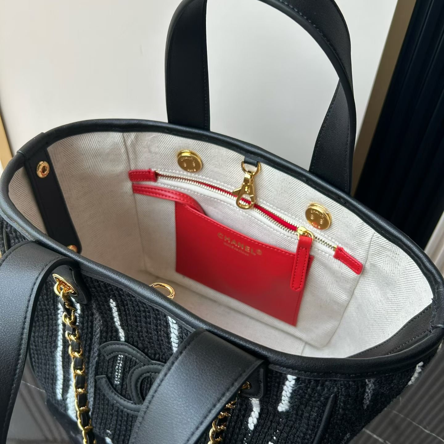 Chanel 26B高级手工坊系列双C托特包