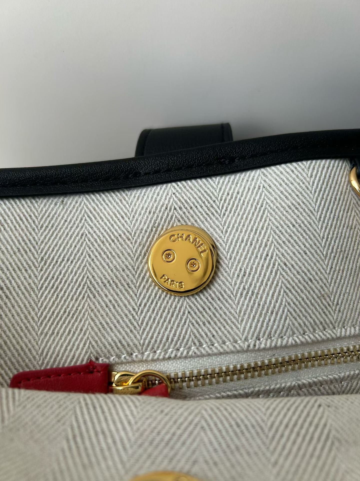 Chanel 26B高级手工坊系列双C托特包
