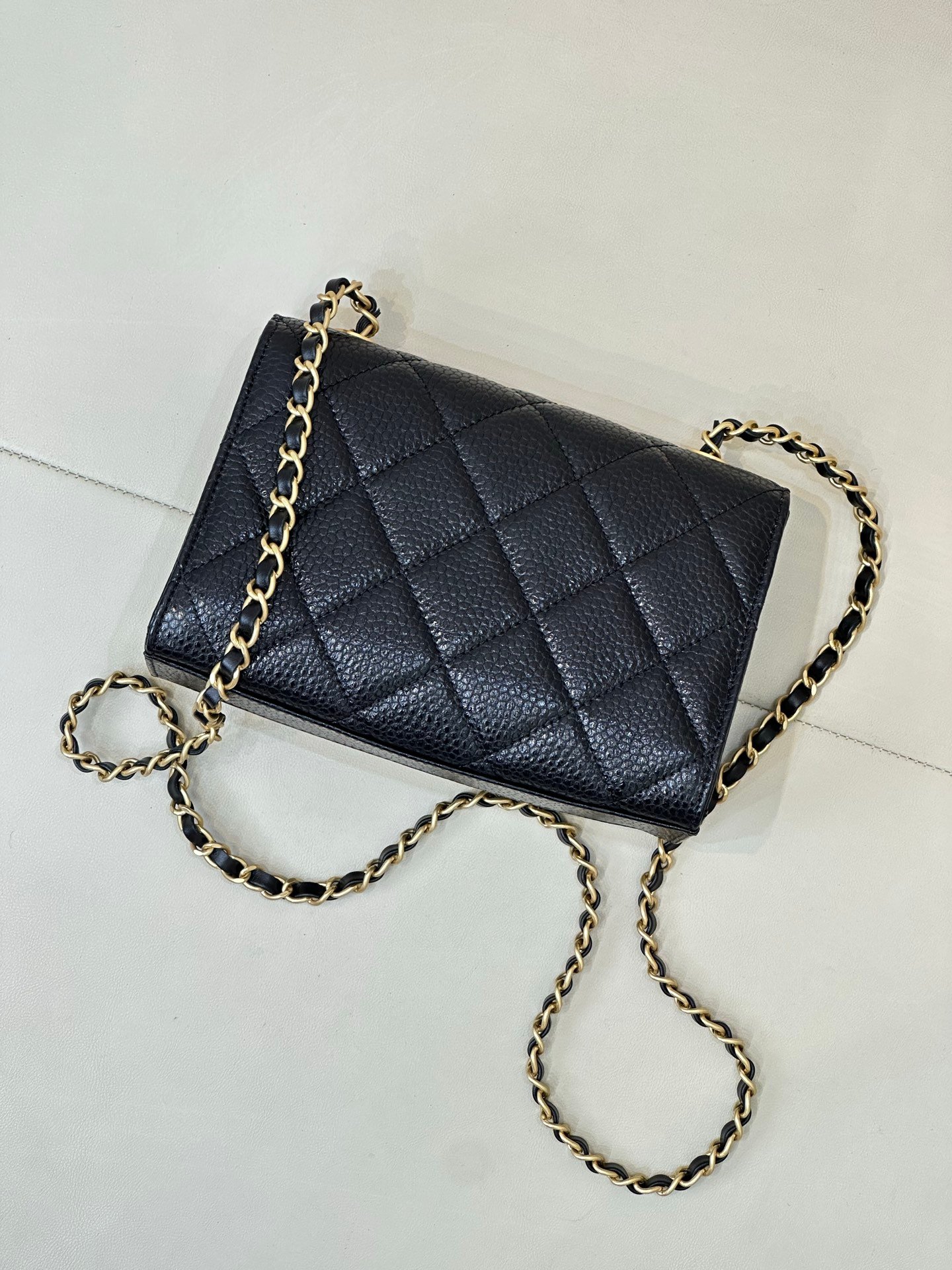 5981 Chanel黑金鱼子酱口盖包
